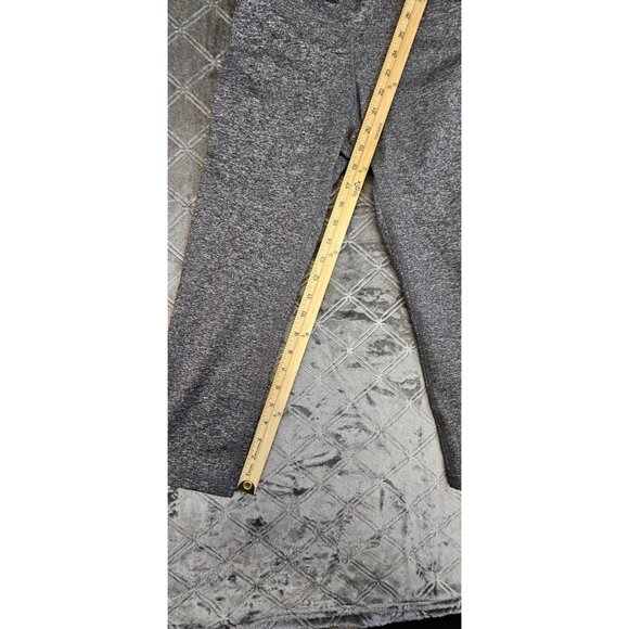Old Navy Active Women's Mid Rise Fitted Crop Pants Size S Gray - Picture 7 of 7